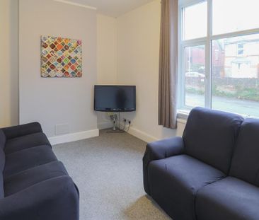 5 bedroom terraced house to rent - Photo 1