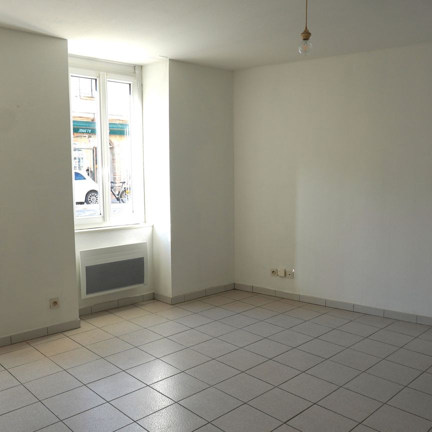 Location Appartement 2 pièces 37m² L ISLE JOURDAIN 32600 - Photo 1