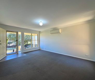 Spacious 4-Bedroom Home in a Quiet Cul-De-Sac - Photo 4
