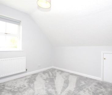 4 bedroom detached house to rent - Photo 4