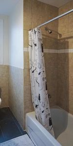 Grand et calme 4 ½ lumineux au 3e étage - AOÛT 2025 - Photo 3