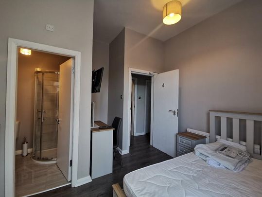Room 4, 34 Northland Road, Londonderry, BT48 7NA - Photo 1