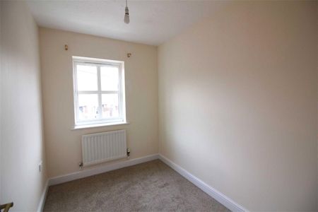 Kings Drive Stoke Gifford - 3 bedrooms Property for lettings - Chasebuchanan - Photo 3