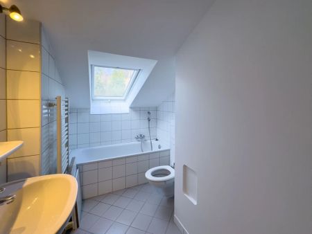 HELLE UND FREUNDLICHE 2-ZIMMER-DACHGESCHOSSWOHNUNG - Foto 5