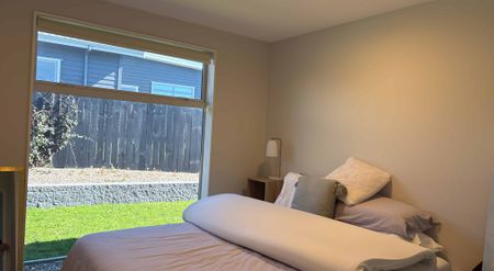 Modern Family Living in Millwater - 4 Bedrooms, 2 Living Areas & Spacious Garden - Photo 3