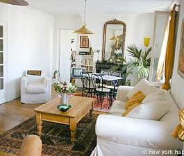 Logement à Paris, Location meublée - Photo 6