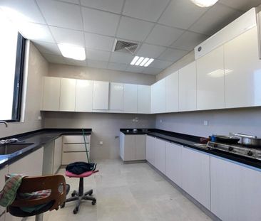 Brand New Villa 5br, Master Rooms, Bright Kitchen - Photo 2