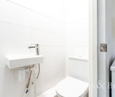 Studio to rent - Photo 5