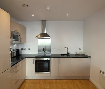 208/1 Brewery Wharf, LS10 - Photo 6