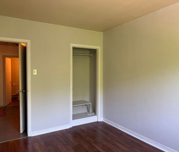 For Lease - 14810 Yonge Street Unit# 204, Aurora, Ontario - Photo 5