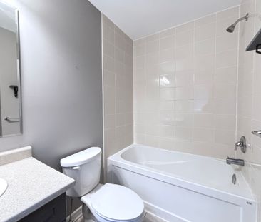 For Lease - 227 Spring Creek Drive, Hamilton, Ontario - Photo 2