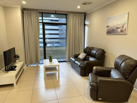 Amazing 2 Bedroom Fully Furnished Apartment in Perfect CBD Location! AVAILABLE NOW - Photo 2