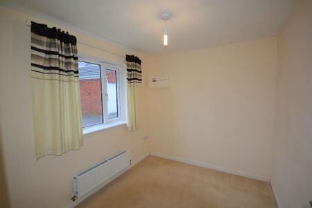 3 bedroom detached house to rent - Photo 2