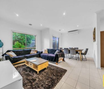 Modern 3-Bedroom Home Offering Comfort, Space & Practical Living - Photo 2