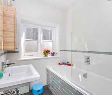 4 bedroom detached house to rent - Photo 6