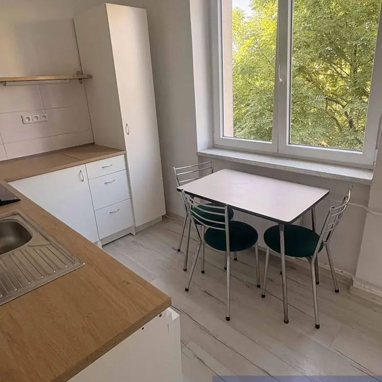 Pronájem bytu 3+1 s lodžií na ul. Ukrajinská, Ostrava - Poruba - Photo 1