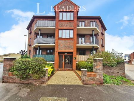 2 bedroom flat to rent Gosport Town Centre - Photo 4