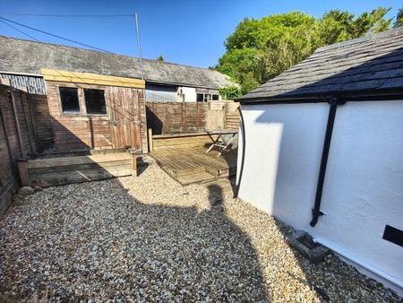 Helston, Helston, TR13 - Photo 3