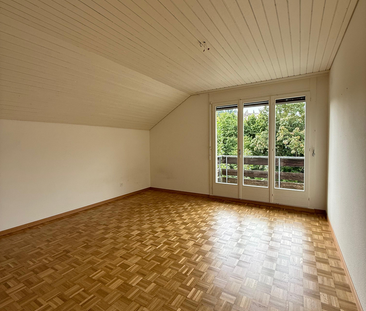 Grosszügige 3.5-Zimmerdachwohnung mit Balkon / Mietzinsaktion - Foto 4