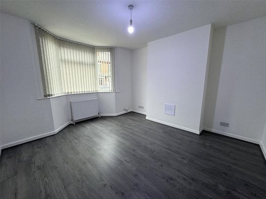 3 bedroom end of terrace house to rent - Photo 1