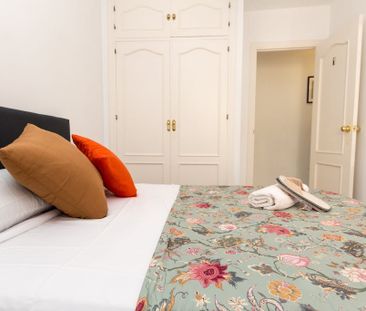 Calle Martínez de la Rosa, Málaga, Andalusia 29010 - Photo 4