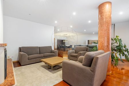 Apartamento T5 em Braga - Photo 2