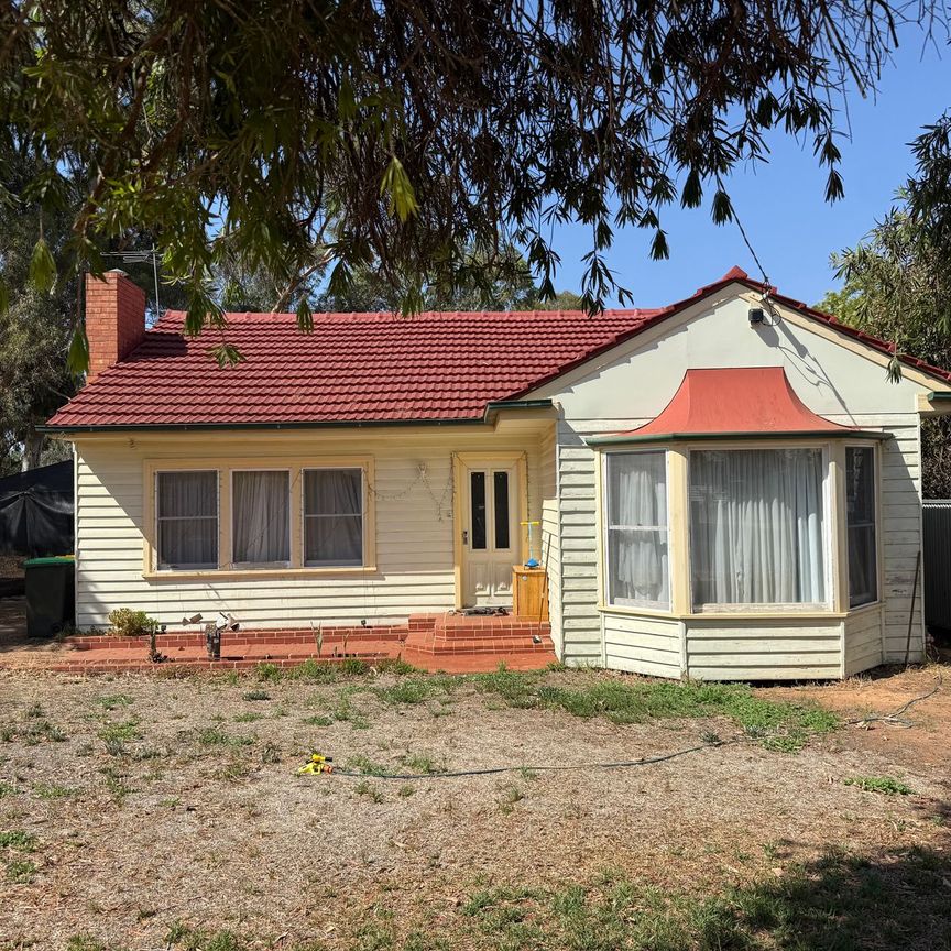 Two Bedroom Property - Photo 2