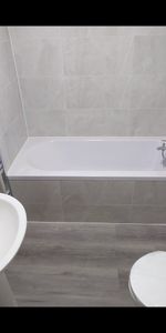 1 Bed Flat, Swindon Close, IG3 - Photo 4