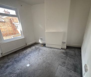 4 Bed Terraced House, Pretoria Road, N17 - Photo 2