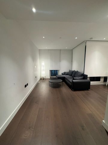 2 Bed Flat, Fountain Parkway, W12 - Photo 2