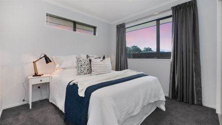 Three Bedroom Home - Photo 5