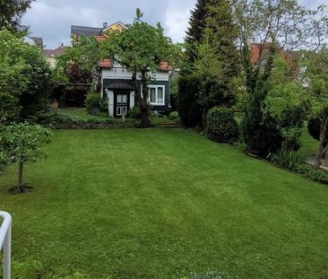 - Gemütliche 3-Zimmer-DG-Wohnung mit Einbauküche im Georgenberg- - Photo 6