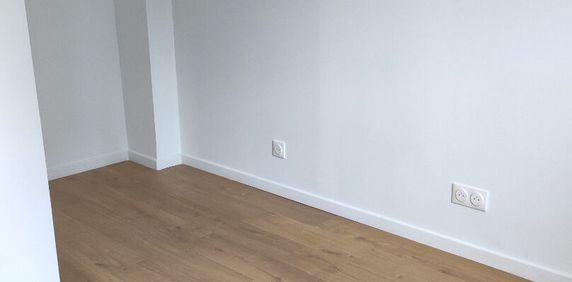 Location Appartement 1 pièce 12m² BARENTIN 76360 - Photo 2