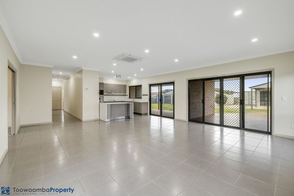 83 Highland Park Road, 4352, Meringandan West Qld - Photo 1