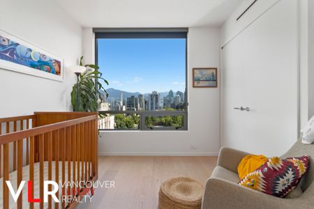Condo in Downtown Vancouver, BC - Photo 5