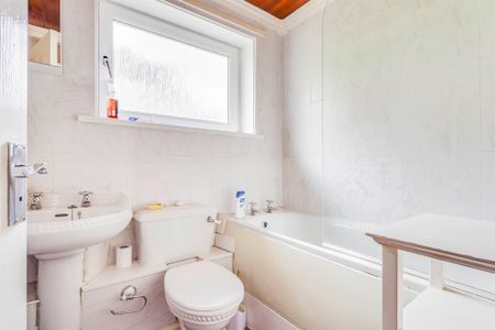 Victoria Grove, Wakefield - Photo 4