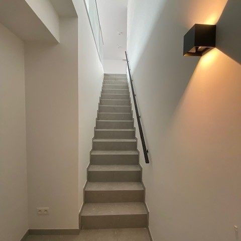 Ruim appartement van 80 m² in centrum Diepenbeek - Photo 1