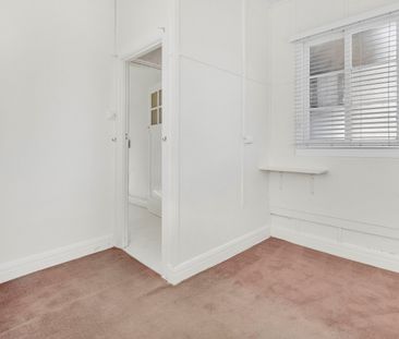 5/32 Vautier Street, Elwood VIC 3184 - Photo 4
