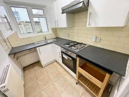 Westbourne Gardens, Brighton, BN3 - Photo 4