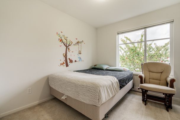 Silverwood. Spacious Three Bedrooms Townhouse - Photo 1