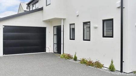 Fully furnished 4 BDR, 4 BTHRM apartment - Photo 4