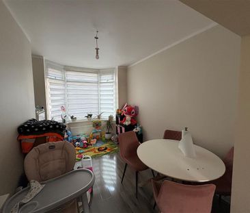 Burton Avenue, Doncaster - Photo 5