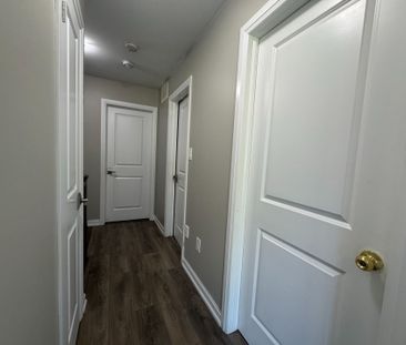 For Lease - 58 Heron Park Place, Toronto, Ontario - Photo 5