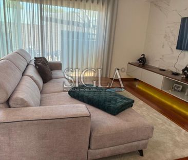 4 room luxury House for rent in Centro (Serzedo), Vila Nova de Gaia... - Photo 3