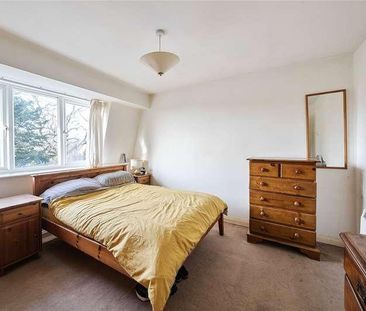 Newminster Court, The Ridgeway, Enfield, EN2 - Photo 2