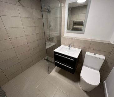 2 bedroom apartment to rent - Photo 6