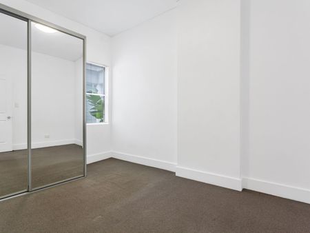 713 Bourke St, Surry Hills NSW 2010 - House For Rent | Domain - Photo 5