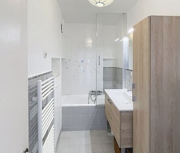 Location Appartement 3 pièces 70m² LA ROCHELLE 17000 - Photo 6