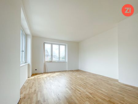 Renovierte 4- Zimmer Wohnung mit Balkon - Photo 2