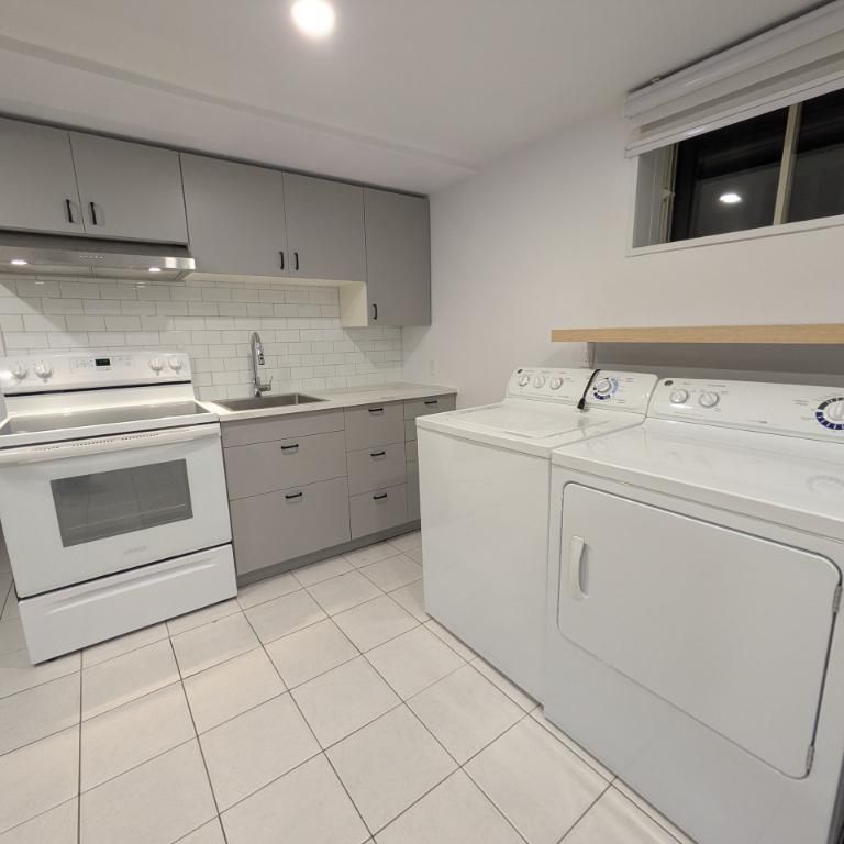 petit 3 1/2 Sainte-Catherine - Photo 1